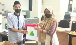 Gerakan Pembagian 10 Juta Bendera Merah Putih